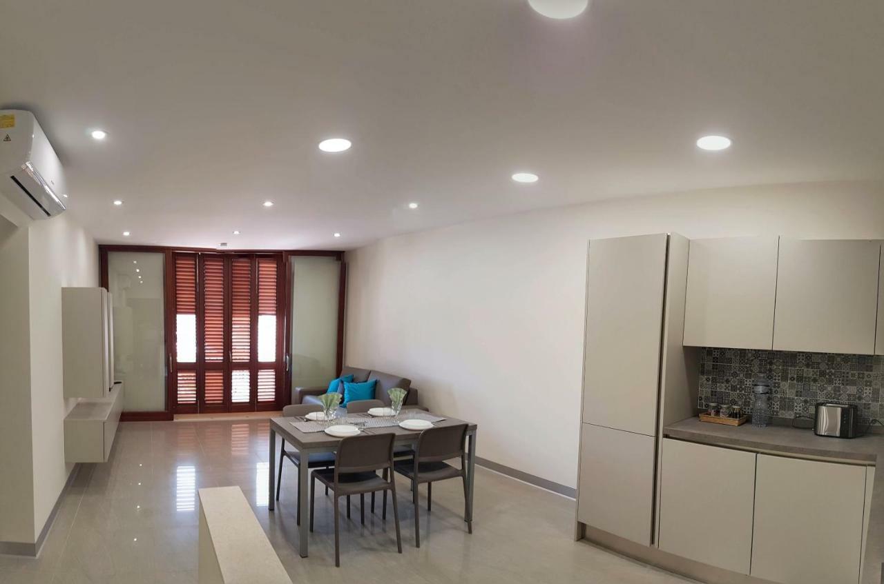 Fort Cambray Apartment With Spectacular Sea Views Mgarr Esterno foto